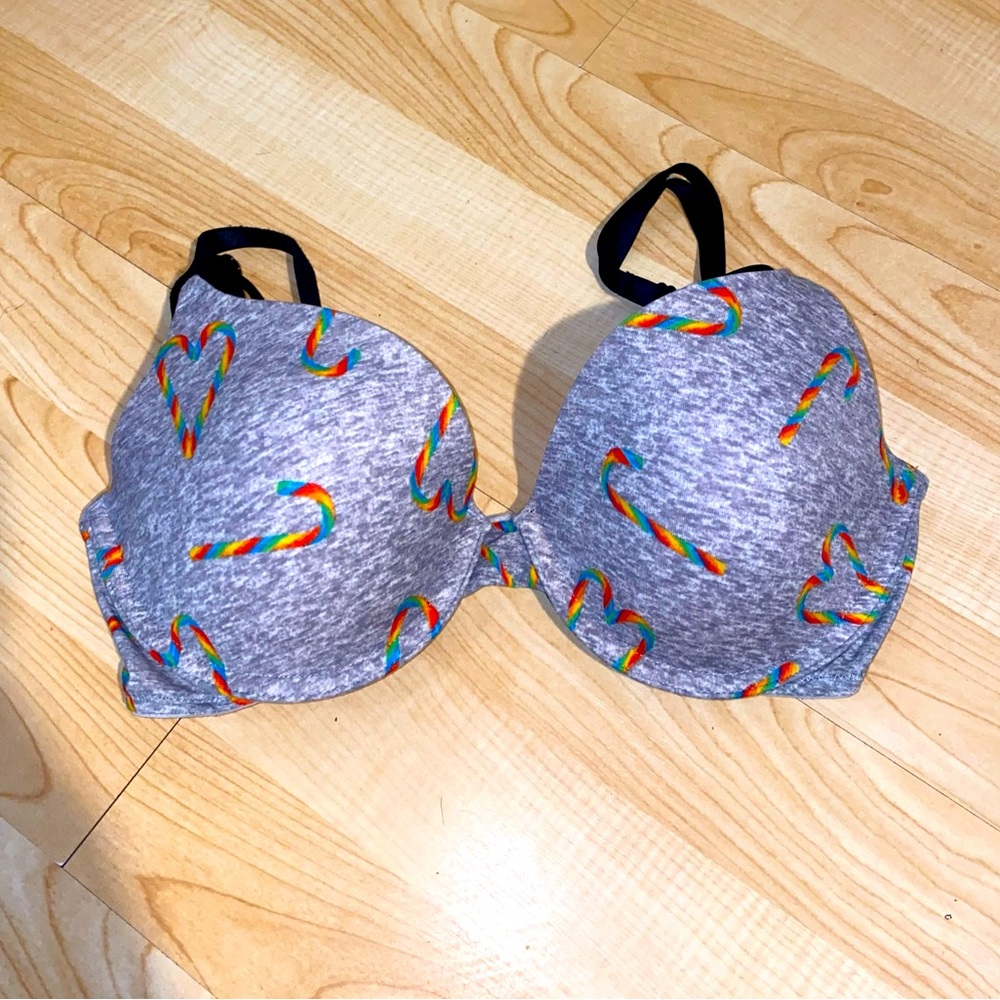 PINK wear everywhere t-shirt bra